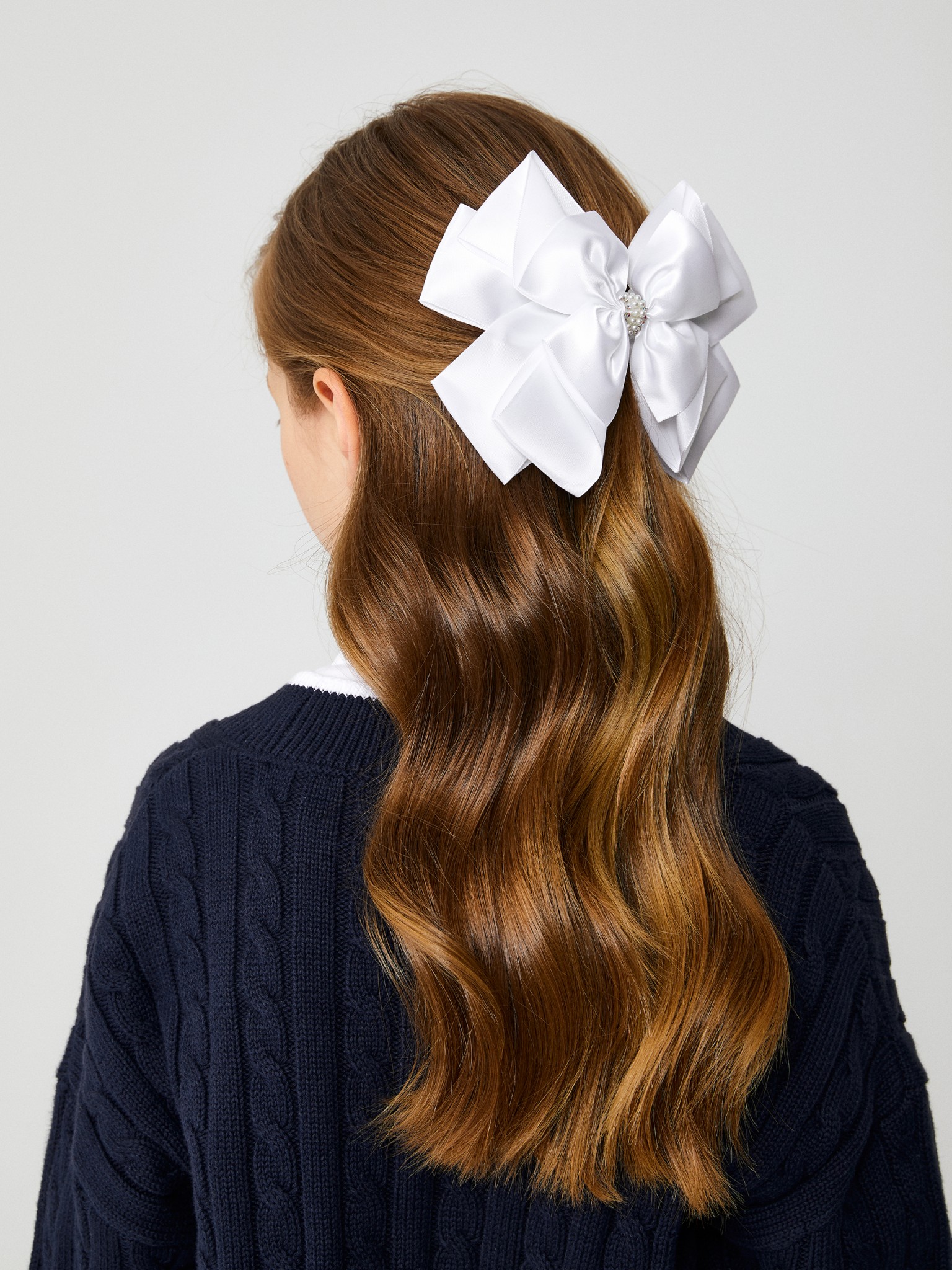 20206320546 Заколка для волос детская Malone белый