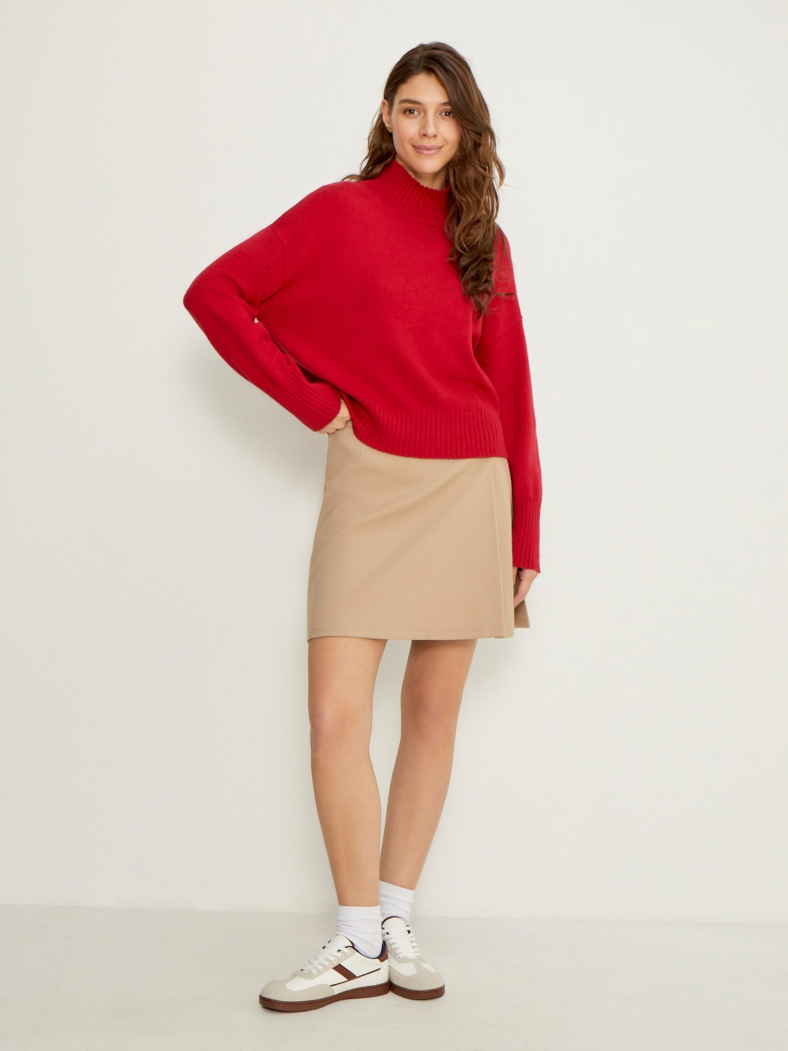 10200320116 Свитер жен. Sirene красный