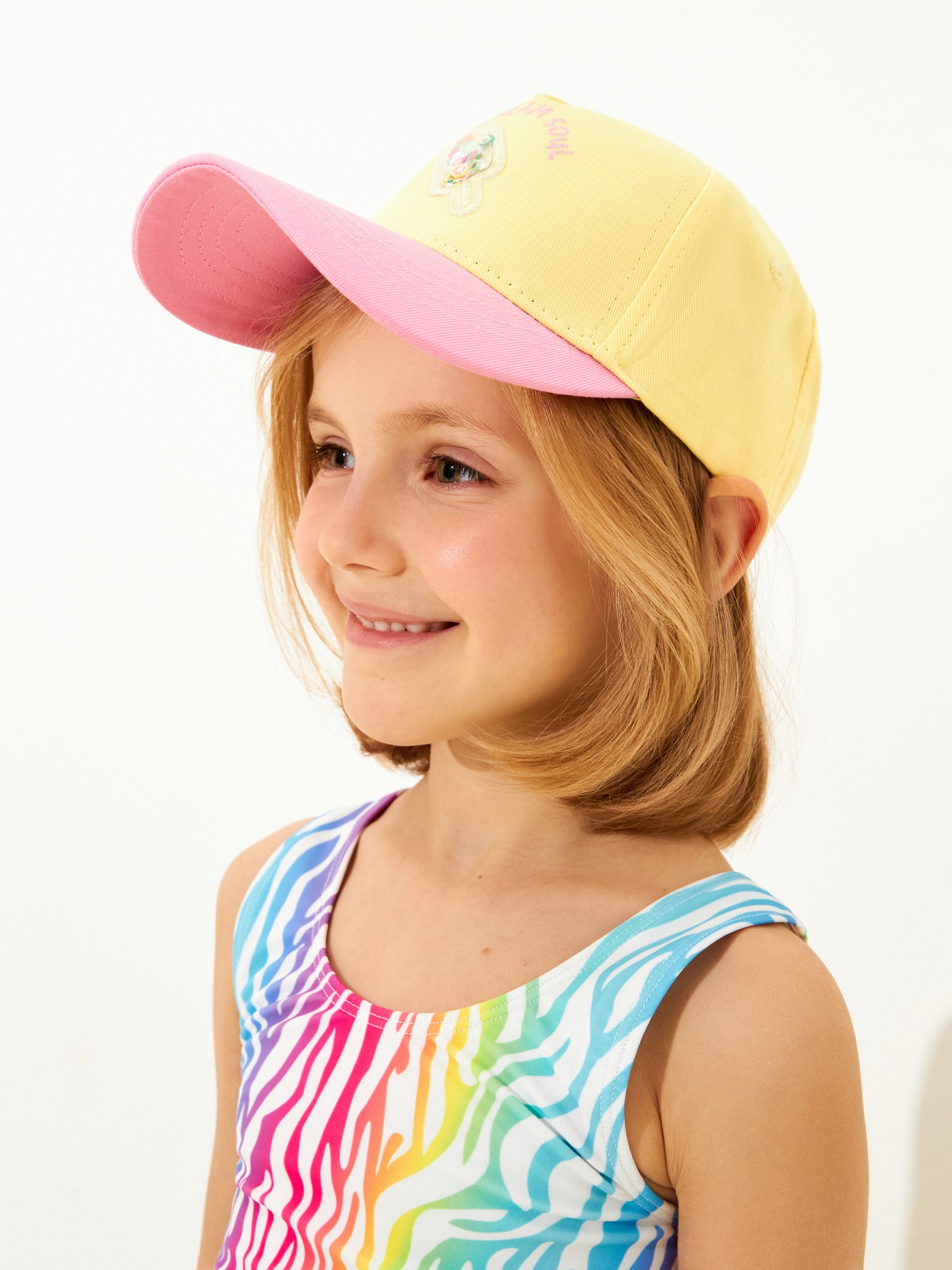 20226550006 Кепка детская  Unak цветной